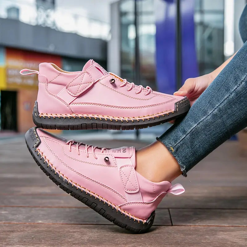 Petra | Sneakers Sort Læder Snøre Lavt Skaft til Kvinder