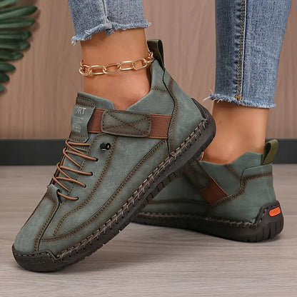 Petra | Sneakers Sort Læder Snøre Lavt Skaft til Kvinder