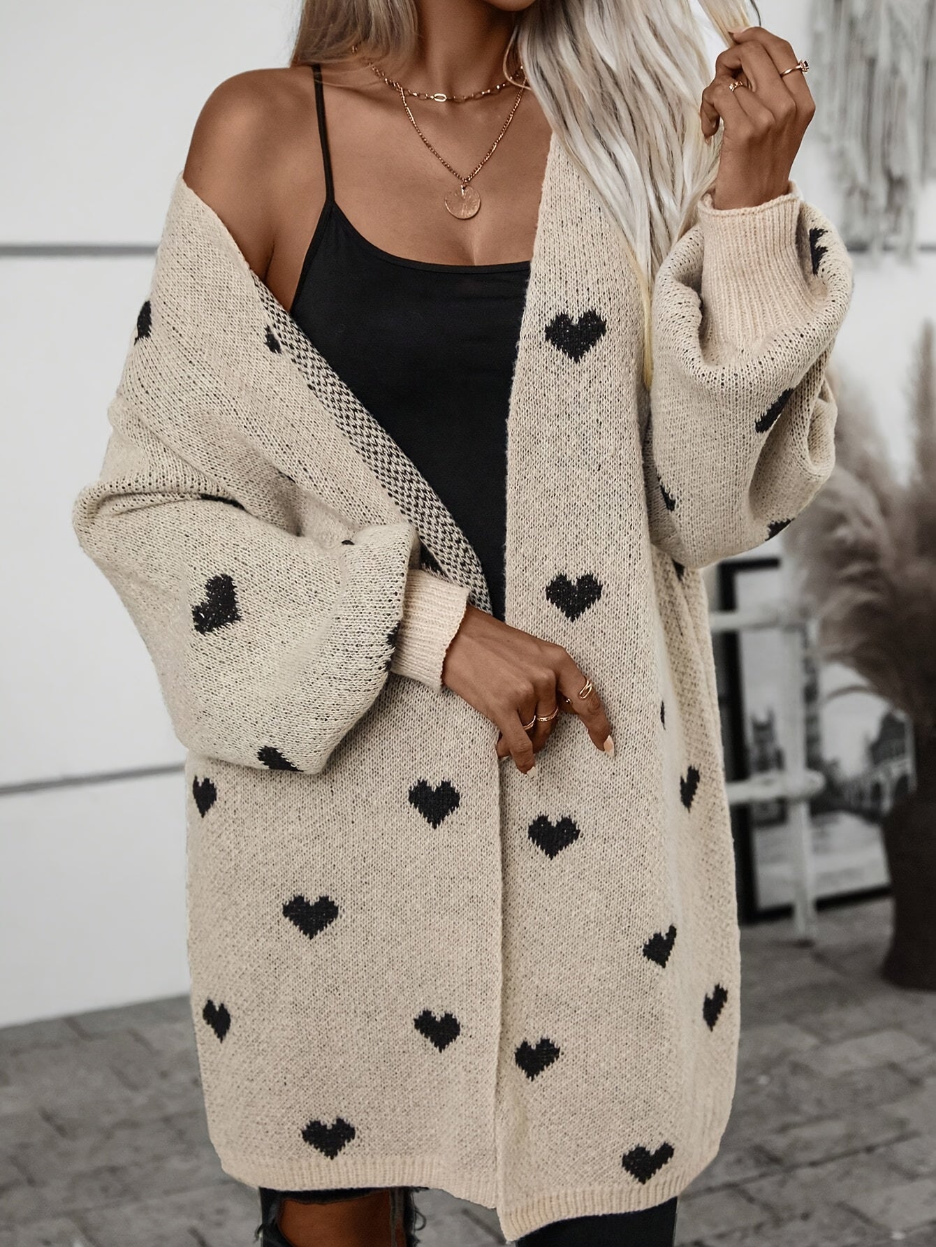 Dorte | Oversized Cardigan Beige Hjertemønster Åben Facon til Kvinder