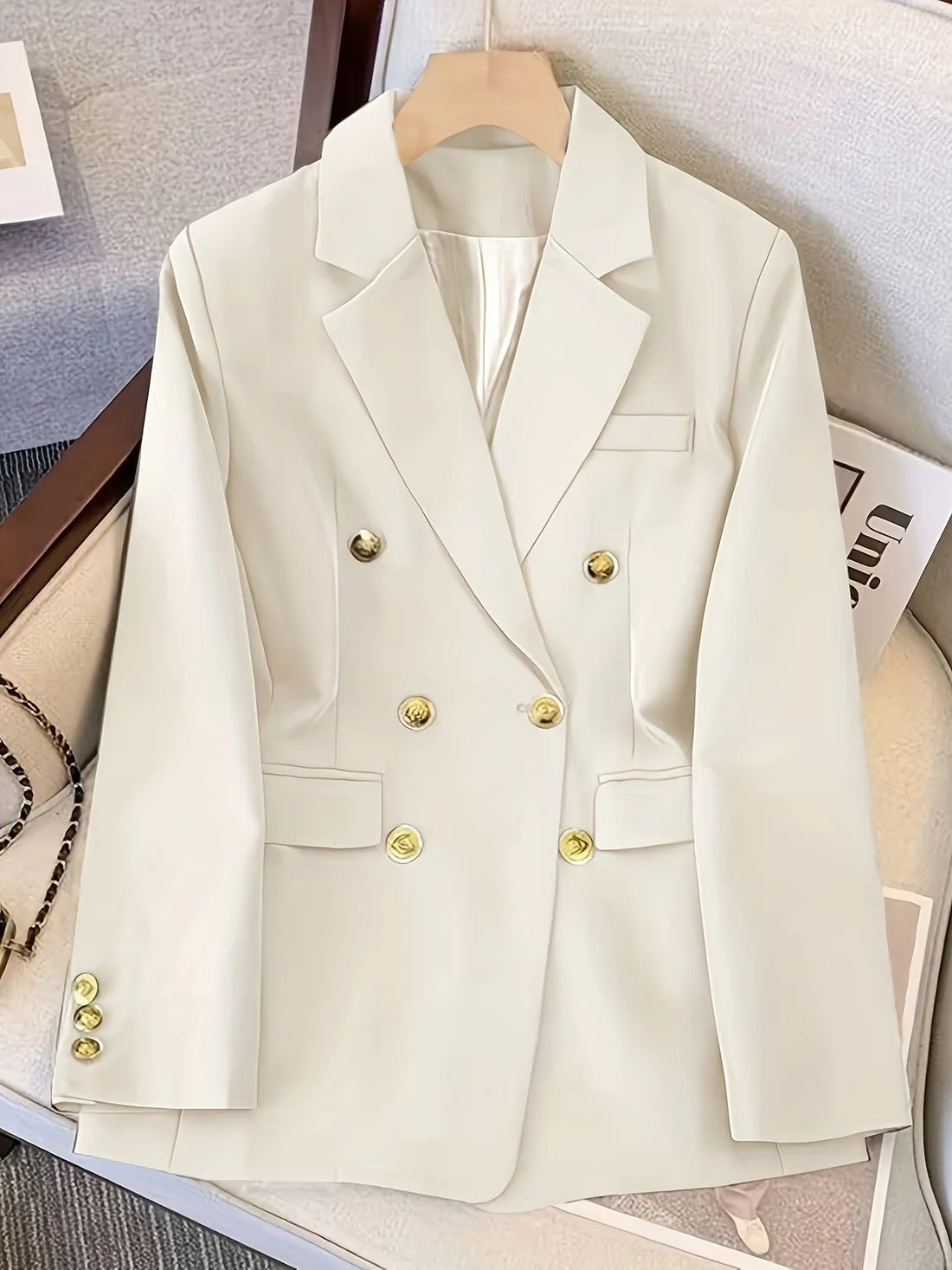 Louise | Blazer Sort Vævet Dobbeltradet med Guldknapper til Kvinder