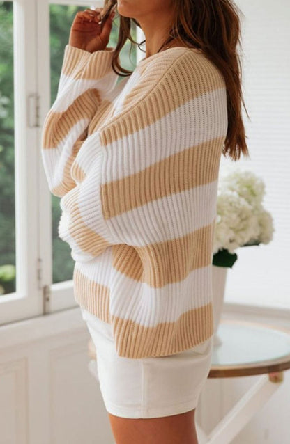 Ingrid | Oversized Strikpullover Salviegrøn Hvid Stribet Rundhals til Kvinder