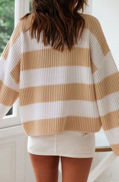 Ingrid | Oversized Strikpullover Salviegrøn Hvid Stribet Rundhals til Kvinder
