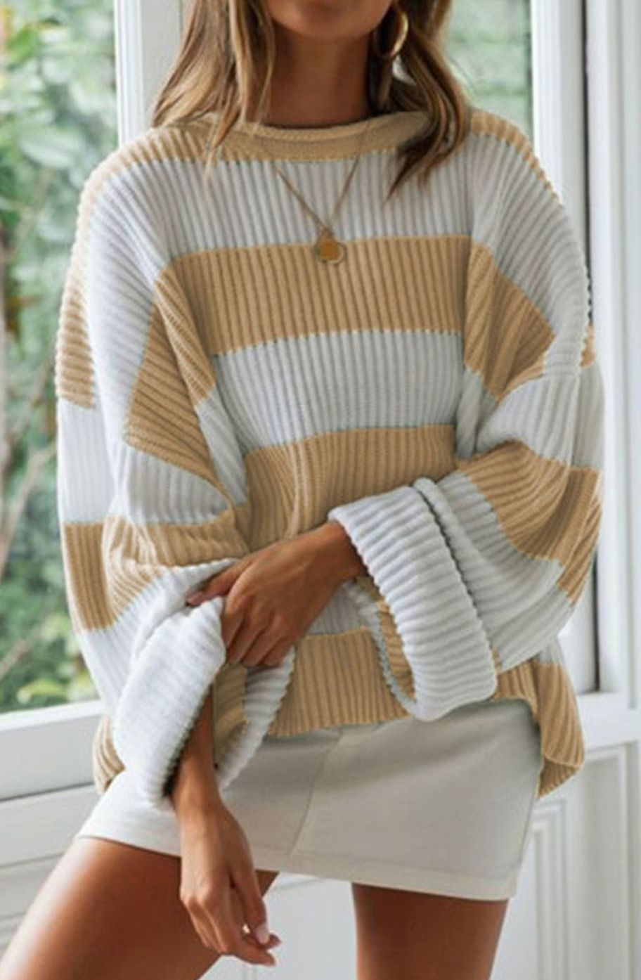 Ingrid | Oversized Strikpullover Salviegrøn Hvid Stribet Rundhals til Kvinder
