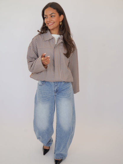 Tilde | Kortjakke Beige Ternet Oversized med Lynlås til Kvinder