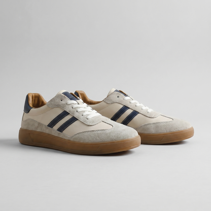 Renata | Sneakers Cremehvid Ruskind Retro Snørebånd til Kvinder