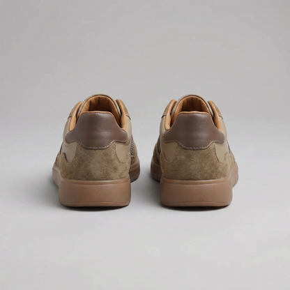 Renata | Sneakers Cremehvid Ruskind Retro Snørebånd til Kvinder