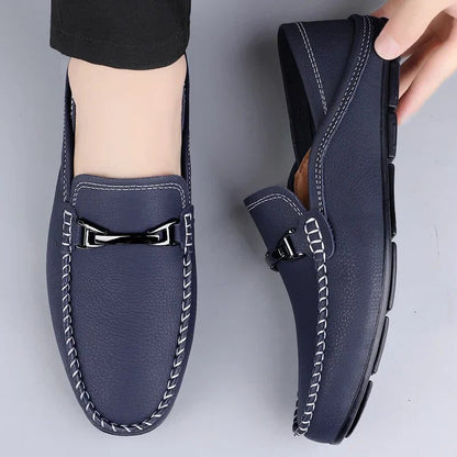 Kristian | Loafers Marineblå Læder Slip-On Metal Detalje til Mænd